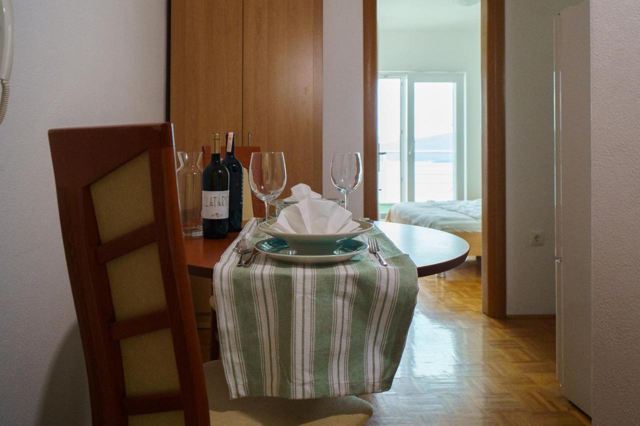 Apartment “Bel Ponte” Komarna Luaran gambar