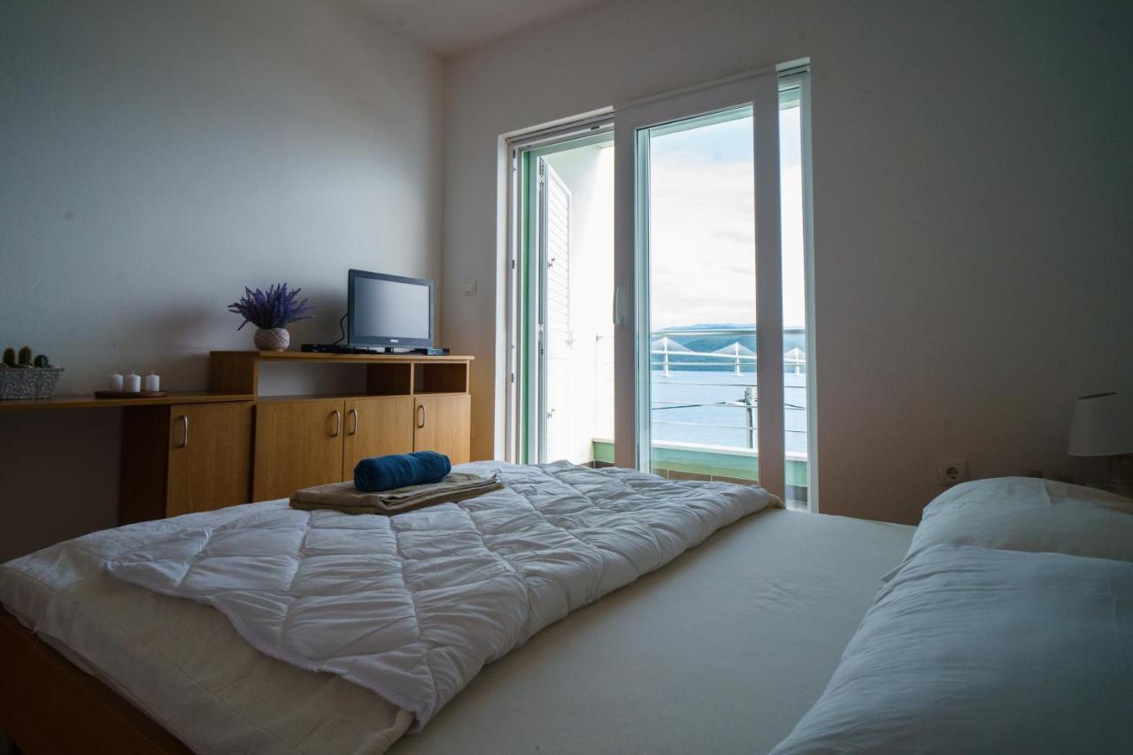 Apartment “Bel Ponte” Komarna Luaran gambar
