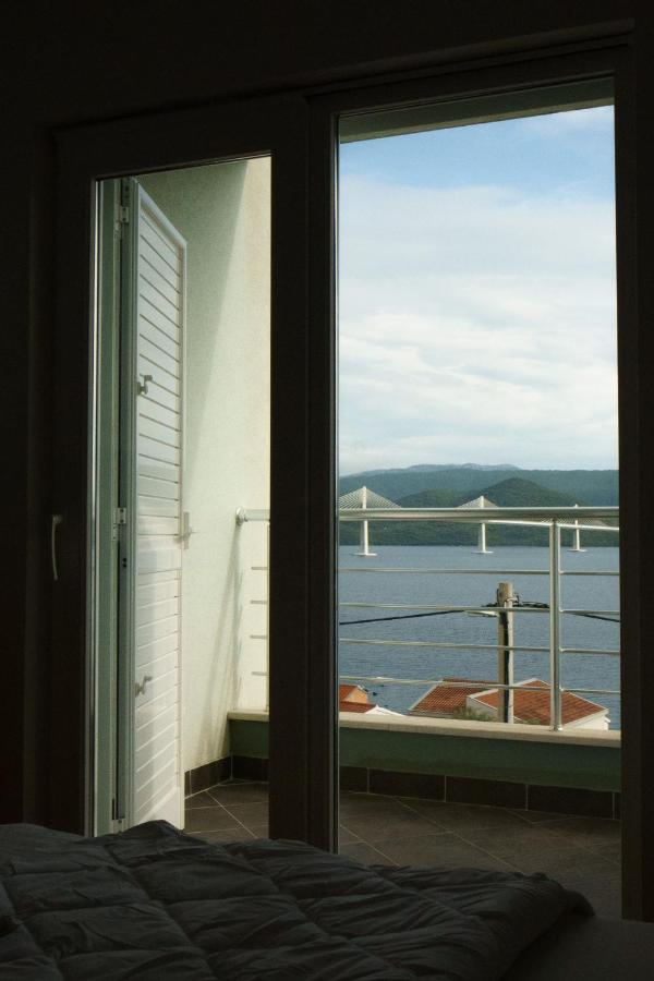 Apartment “Bel Ponte” Komarna Luaran gambar